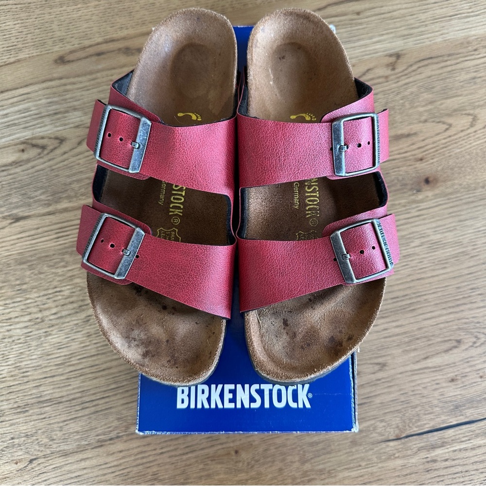 Birkenstock Women's Arizona Pull Up Bordeaux Size 39